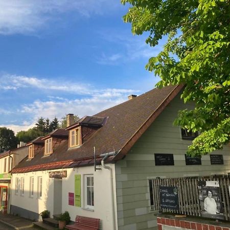 Hotel Bühnenwirtshaus Juster Gutenbrunn Exterior foto
