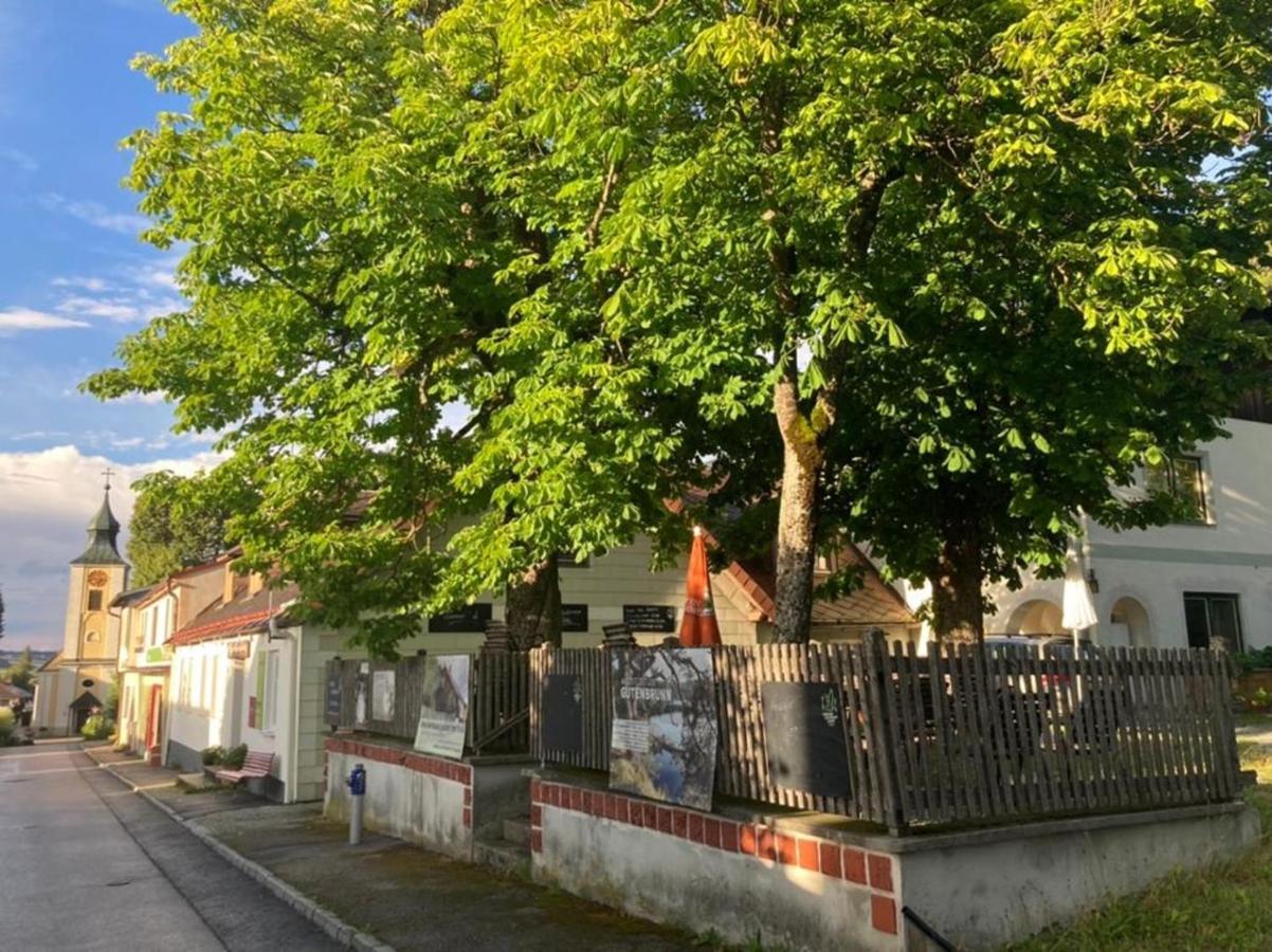 Hotel Bühnenwirtshaus Juster Gutenbrunn Exterior foto